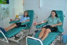 Судебные приставы Брянской области сдали кровь в преддверии Дня защиты детей
