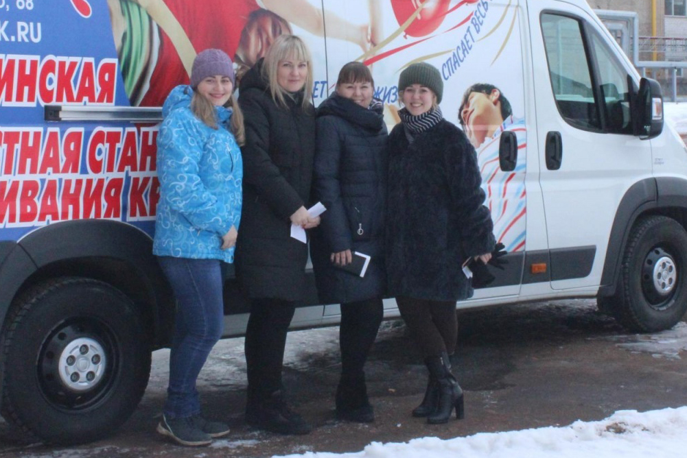 Сотрудники челябинского предприятия «Электромашина» поделились своей кровью