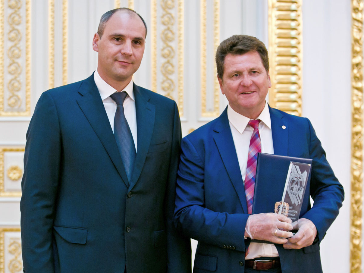 Сегодня Губернатор Оренбургской области Денис Владимирович Паслер вручил награды Лидерам Экономики региона.