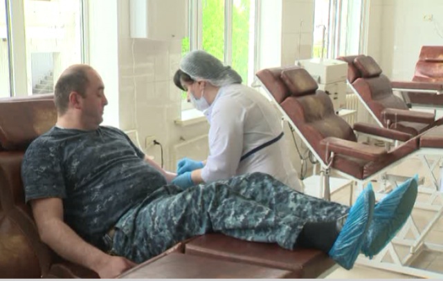 Во Владикавказе впервые прошла донорская акция ко Дню Победы