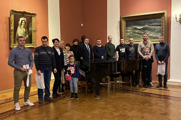 В Ярославском государственном художественном музее поздравили доноров, получивших звание «Почетный донор России»