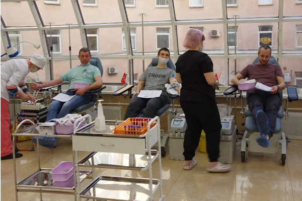Корабелы Адмиралтейских верфей приняли участие в Дне донора в Санкт-Петербурге