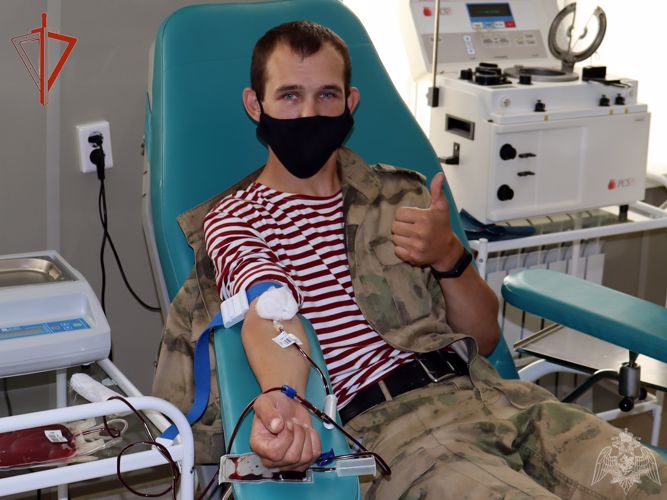 Росгвардейцы пополнили запасы донорской крови медицинских учреждений Республики Алтай 