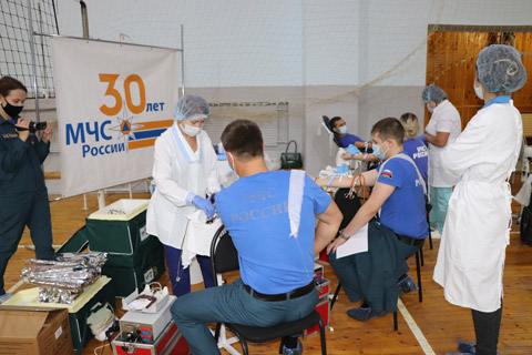 В Главном управлении МЧС России по Удмуртской Республике был развернут донорский пункт
