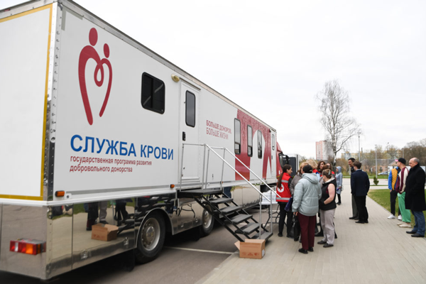 В Твери доноры сдали кровь в историческом парке «Россия – моя история»