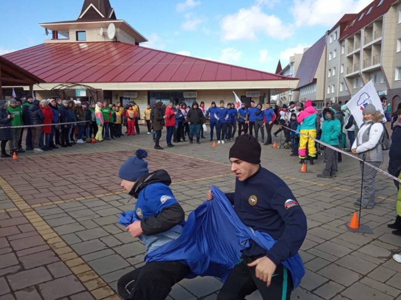 Кемеровские спасатели провели «Веселые старты» в поддержку донорства