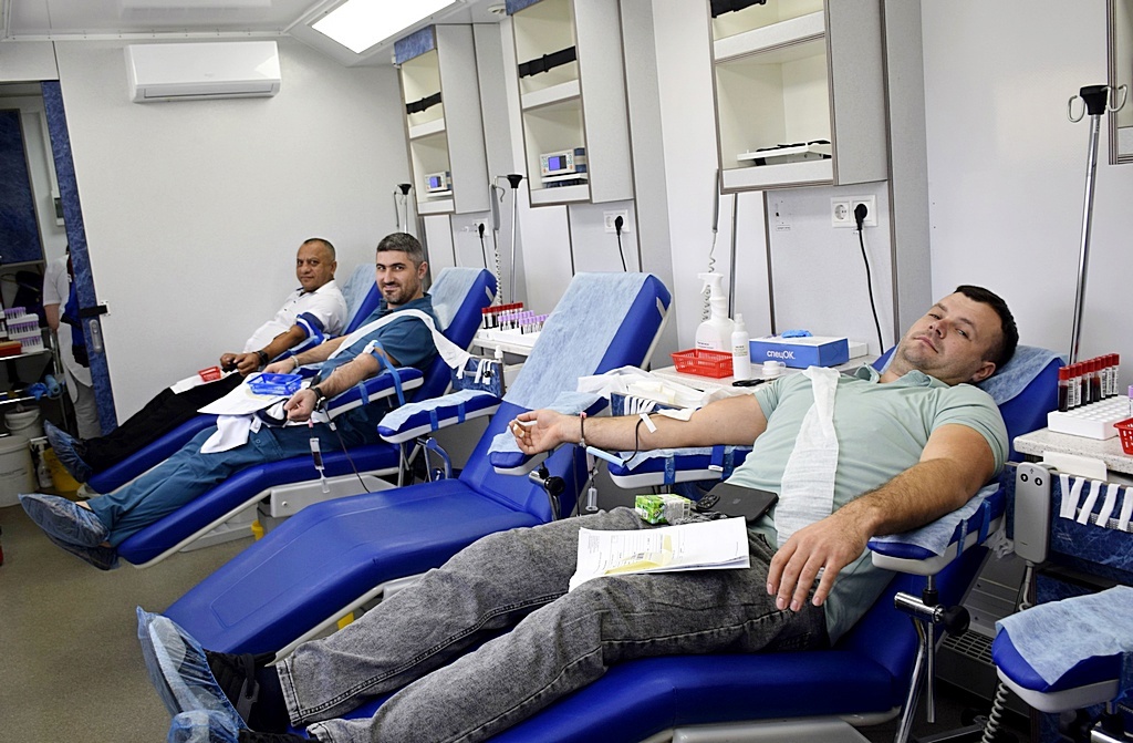 Рекордное число доноров приняло участие в акции в Черноморском районе Крыма