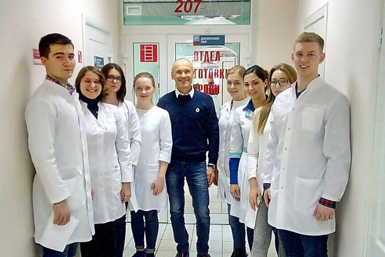 Тюменские врачи и студенты безвозмездно сдали кровь