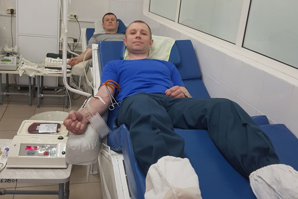 У специалистов МЧС спасение в крови: Сотрудники противопожарных служб Удмуртии стали донорами