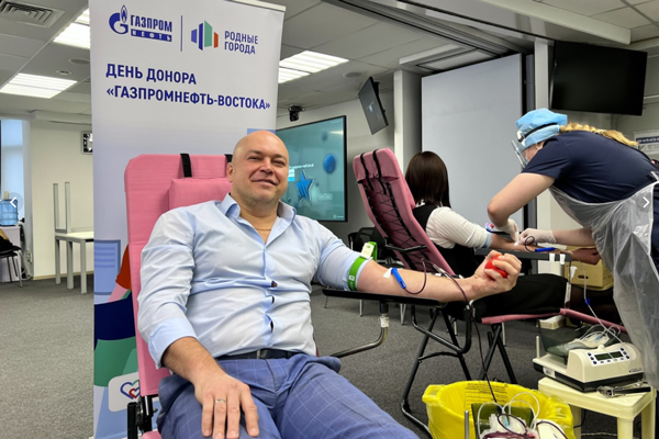 Волонтеры «Газпромнефть-Востока» сдали кровь для пациентов городских больниц Томска
