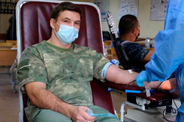 В Томске сотрудники полиции приняли участие в Дне донора