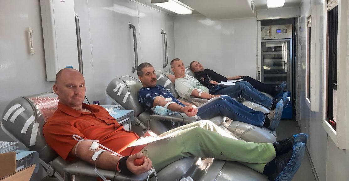 Традиция, которой более 10 лет: выездной день донора прошёл для сотрудников Управления МВД России по городу Брянску