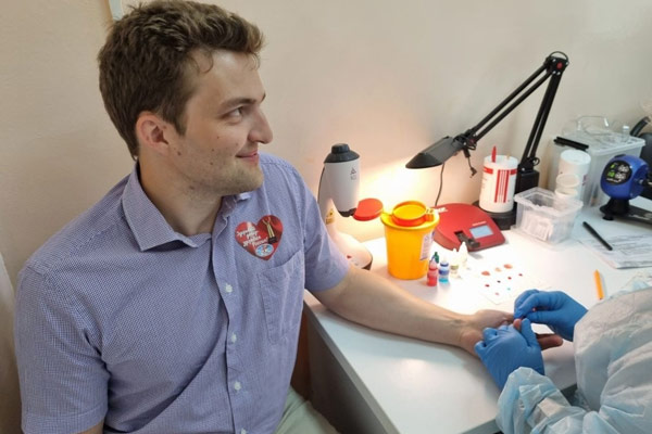 Оренбургские газодобытчики приняли участие в донорской акции