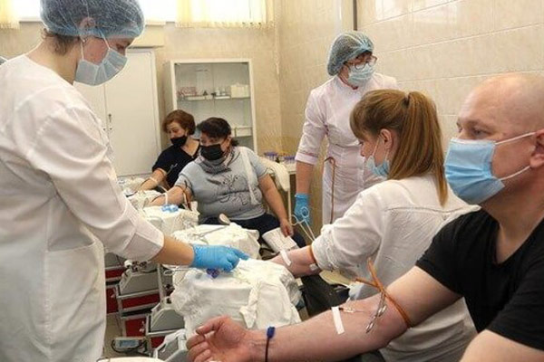 Сотрудники завода «Купол» в Ижевске сдали кровь в рамках корпоративной акции концерна «Алмаз-Антей»