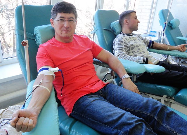 Тамбовские госслужащие провели предновогоднюю донорскую акцию