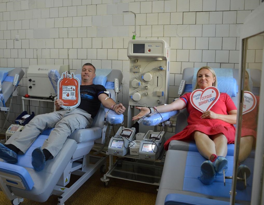 Ко Всемирному дню донора крови в Ялте прошла акция «Я спасаю жизни», кровь сдали более 200 человек