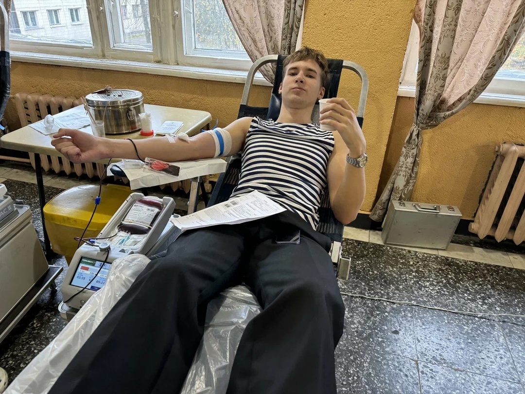 Курсанты Санкт-Петербурга и Ленобласти сдали более 50 литров крови в рамках акции «Оставайся донором»