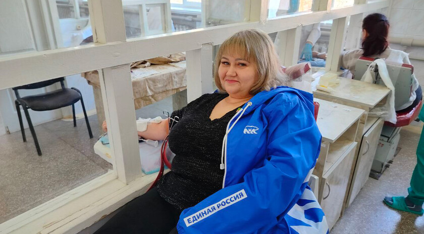 Свыше 350 жителей ЛНР в рамках акции «Za наших» сдали 177 литров крови и плазмы