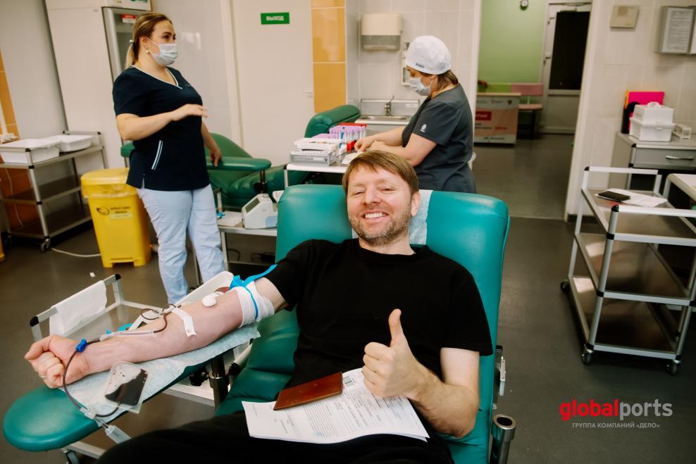 Сотрудники предприятия «Глобал Портс» сдали 36 литров донорской крови в Петербурге и Находке