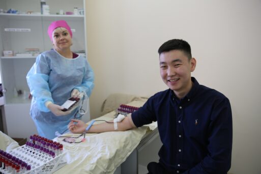 Берите пример! Энергетики «Якутскэнерго» стали донорами крови