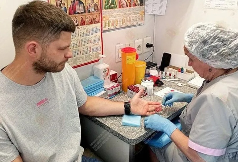 Выездные бригады Владимирской областной станции крови за полгода собрали свыше 1 100 литров крови