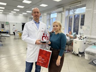 В базе данных донорства крови и ее компонентов зарегистрирована 2 000 000 донация за 2025 год