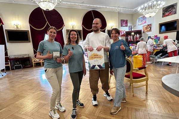 День «Д»: В Цирке на Фонтанке артисты и жители Санкт-Петербурга стали донорами крови