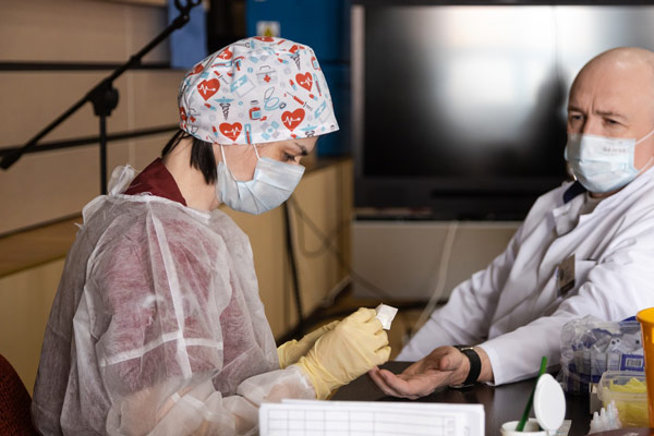 Сотрудники Института Вельтищева стали донорами крови в рамках акции РНИМУ имени Пирогова