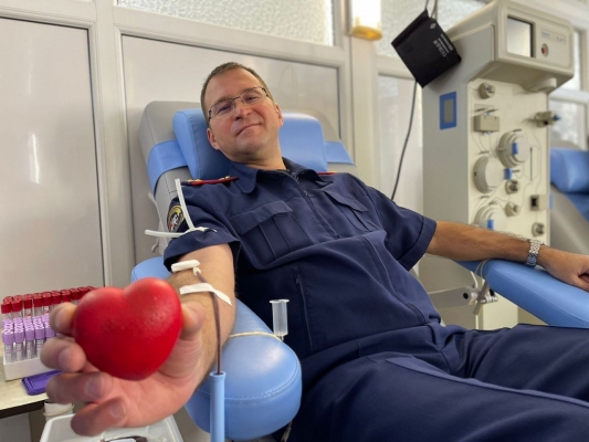 Донорство – уже в крови. Крымские следователи в канун новогодних праздников вновь сдали кровь для нуждающихся
