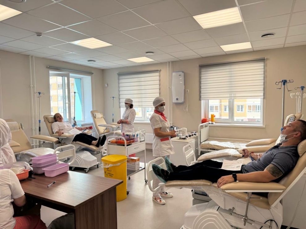 Донорскую акцию в Приморском районе Петербурга посетили более 90 человек