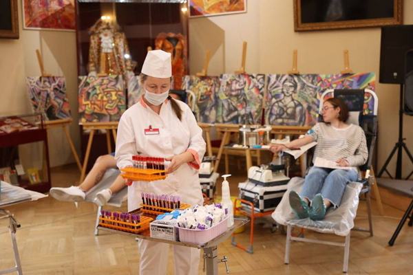 В Петербурге Цирк на Фонтанке провел День донора