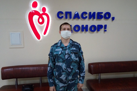 В Вологодской области сотрудники-волонтеры исправительной колонии № 3 стали донорами крови