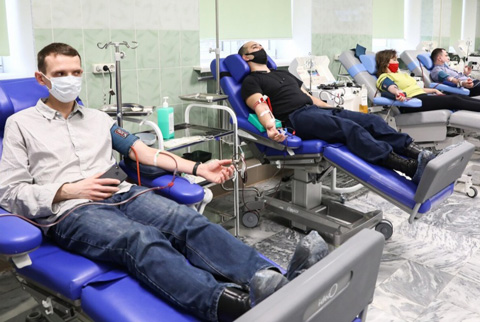 Спасатели столицы активно участвуют в донорском движении