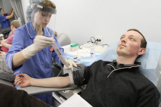 Количество доноров крови в столице за неделю выросло на 2,6%