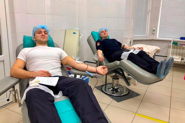 450 полицейских приняли участие в краевой благотворительной акции «Профсоюзный донор»