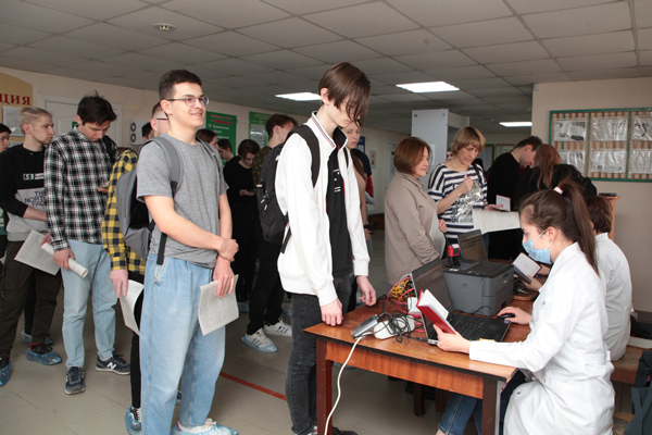 100 человек приняли участие в акции Ижевского государственного технического университета «Стань донором!»