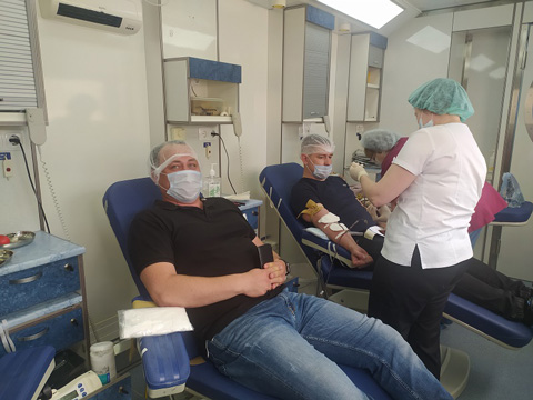 В Краснодарском крае сотрудники полиции и общественники провели благотворительную акцию «Капля крови ради жизни»