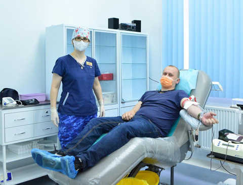 Шефы-доноры пополнят столичный банк крови