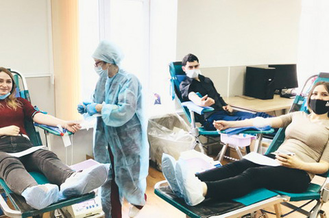 Доноры-железнодорожники Москвы поддержали ветеранов