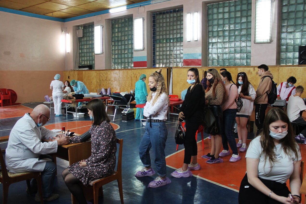 Будущие педагоги Челябинской области пополнили региональный банк крови