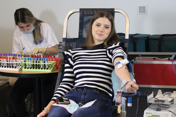 В Новосибирском университете экономики и управления прошла донорская акция