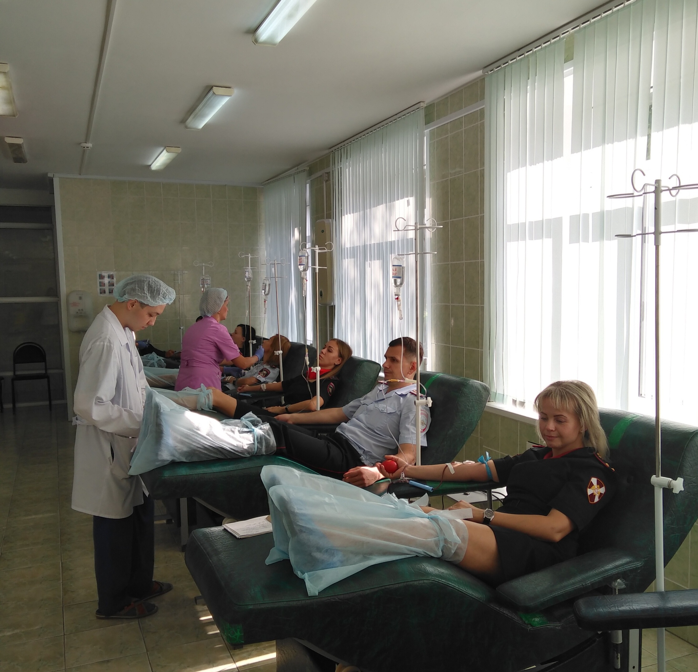 Сотрудники Росгвардии по Тульской области пополнили банк крови на 19,5 л. 