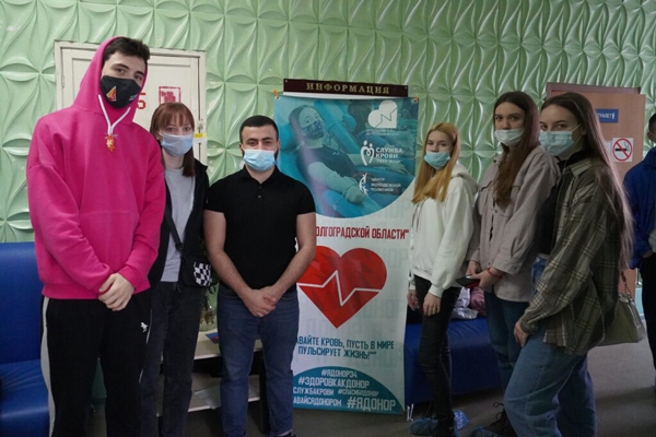 В Волгоградском областном центре крови провели донорскую акцию к 8 Марта