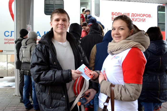 «День донорского совершеннолетия» в Курске