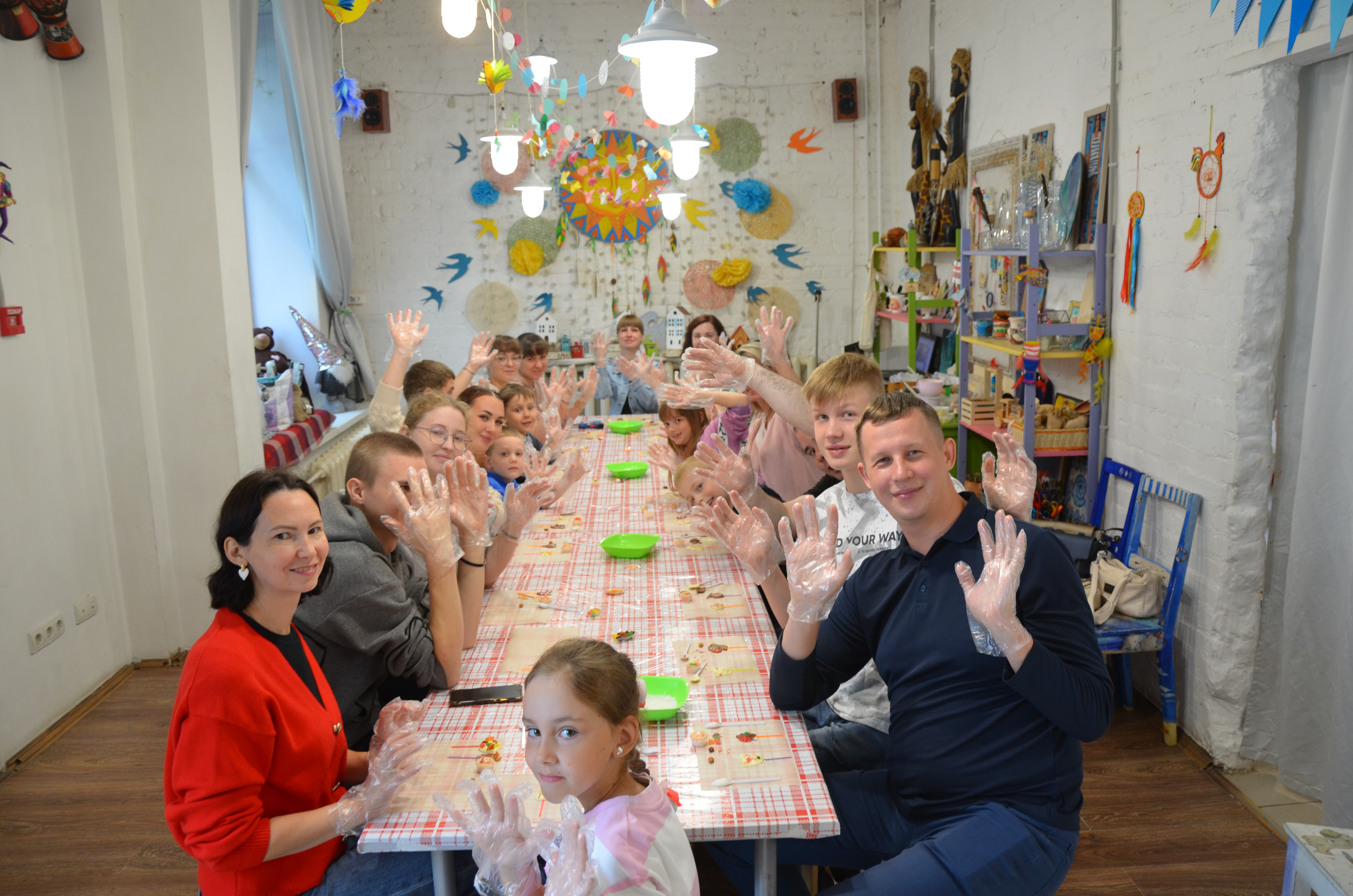 Для донорских семей проведен мастер-класс по изготовлению конфет