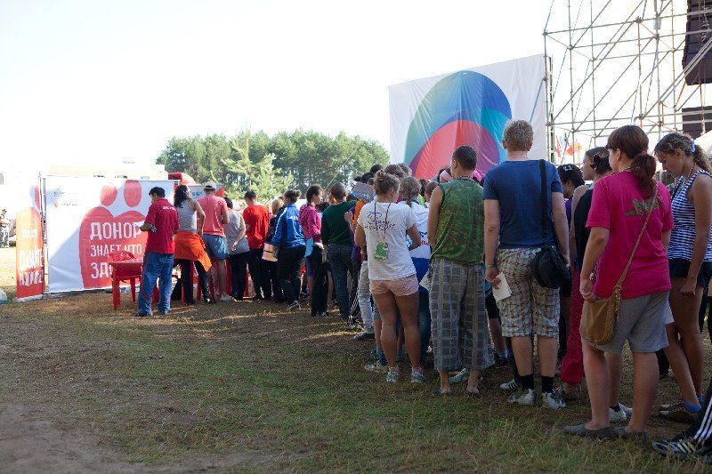 Свыше 250 участников форума "Селигер-2011" стали донорами