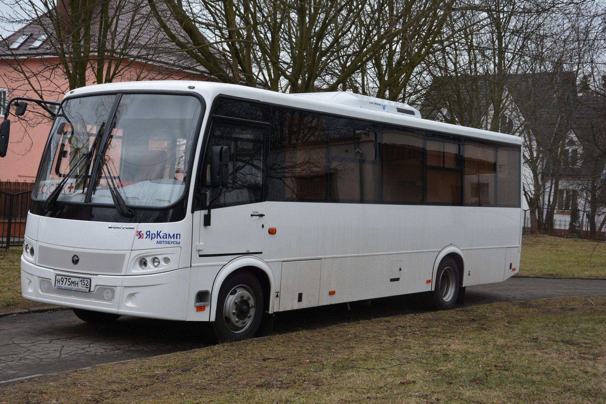 Выездная бригада Станции переливания крови Калининградской области получила новый автобус