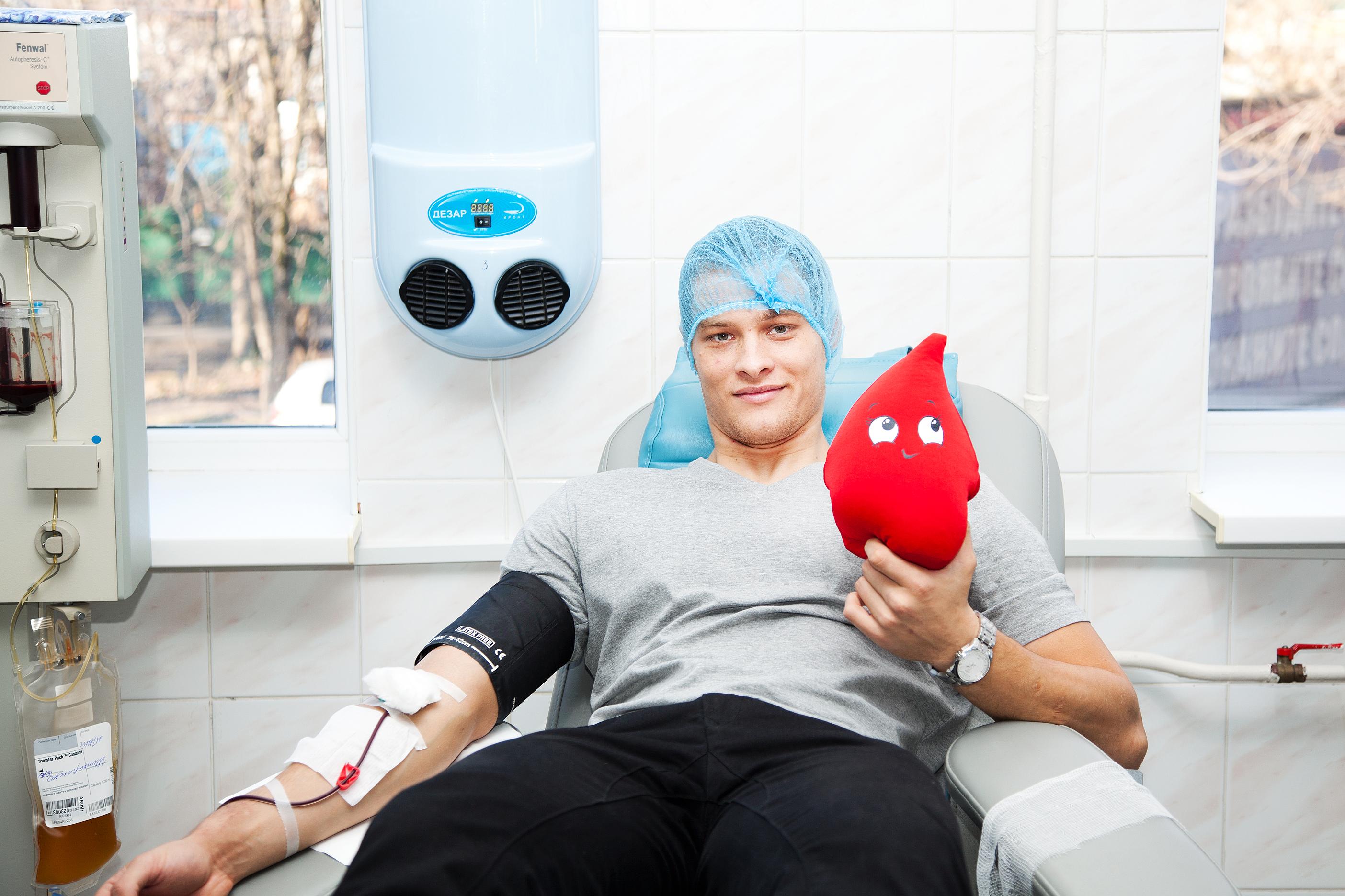 Более 5 тысяч кубанцев приняли участие в предновогодней донорской акции