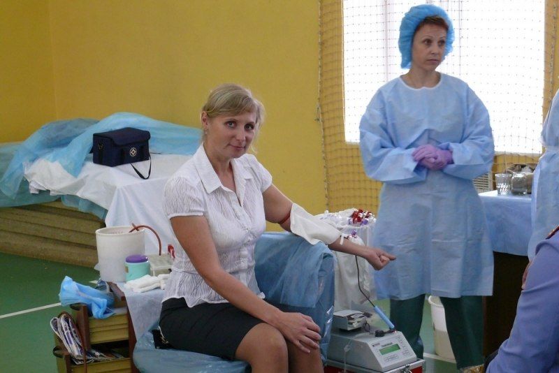 В Мурманске сотрудники вневедомственной охраны приняли участие в акции «Сдай кровь – подари жизнь»