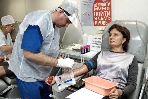 Работники Красноярской железной дороги сдали кровь для пострадавших от пожара в Хакасии